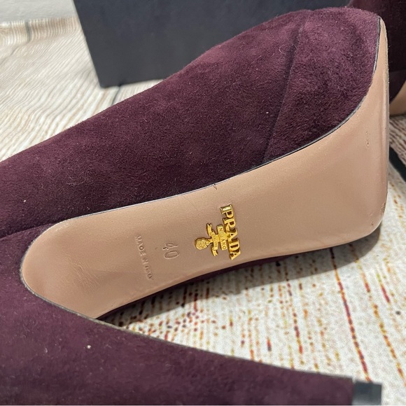 Prada Burgundy Peep Toe Suede Pump Sz 40 (US 10) - Picture 4 of 4